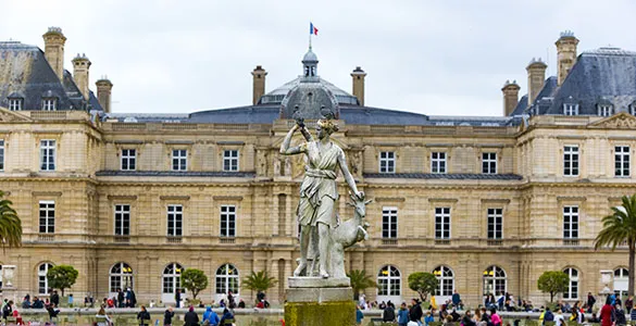 taking-a-historical-walk-through-paris-mid-content-5